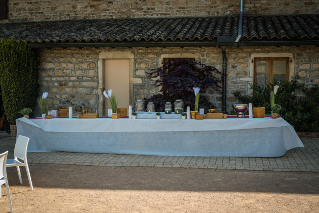 Mariage au Domaine en Mai 2025 - Beaujolais | Domaine de la Croix Rochefort