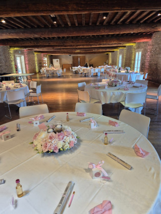 Mariage du 21 Juin 2025 - Cérémonie Laïque en Caveau Beaujolais | Domaine de la Croix Rochefort