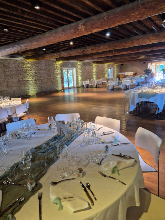 Mariage du 28 Juin 2025 - Mariage dans notre Salle Authentique Beaujolais | Domaine de la Croix Rochefort