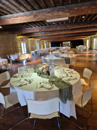 Mariage du 28 Juin 2025 - Mariage dans notre Salle Authentique Beaujolais | Domaine de la Croix Rochefort