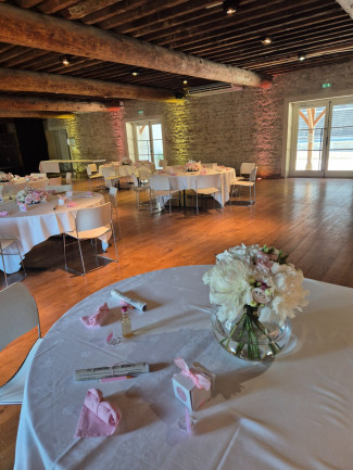 Mariage du 21 Juin 2025 - Cérémonie Laïque en Caveau Beaujolais | Domaine de la Croix Rochefort